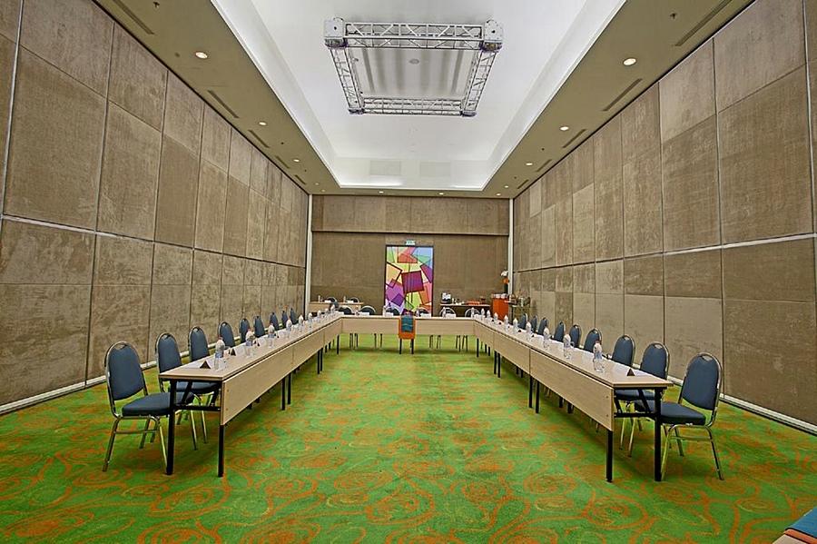 Harris Hotel And Conventions Kelapa Gading Jakarta Ngoại thất bức ảnh